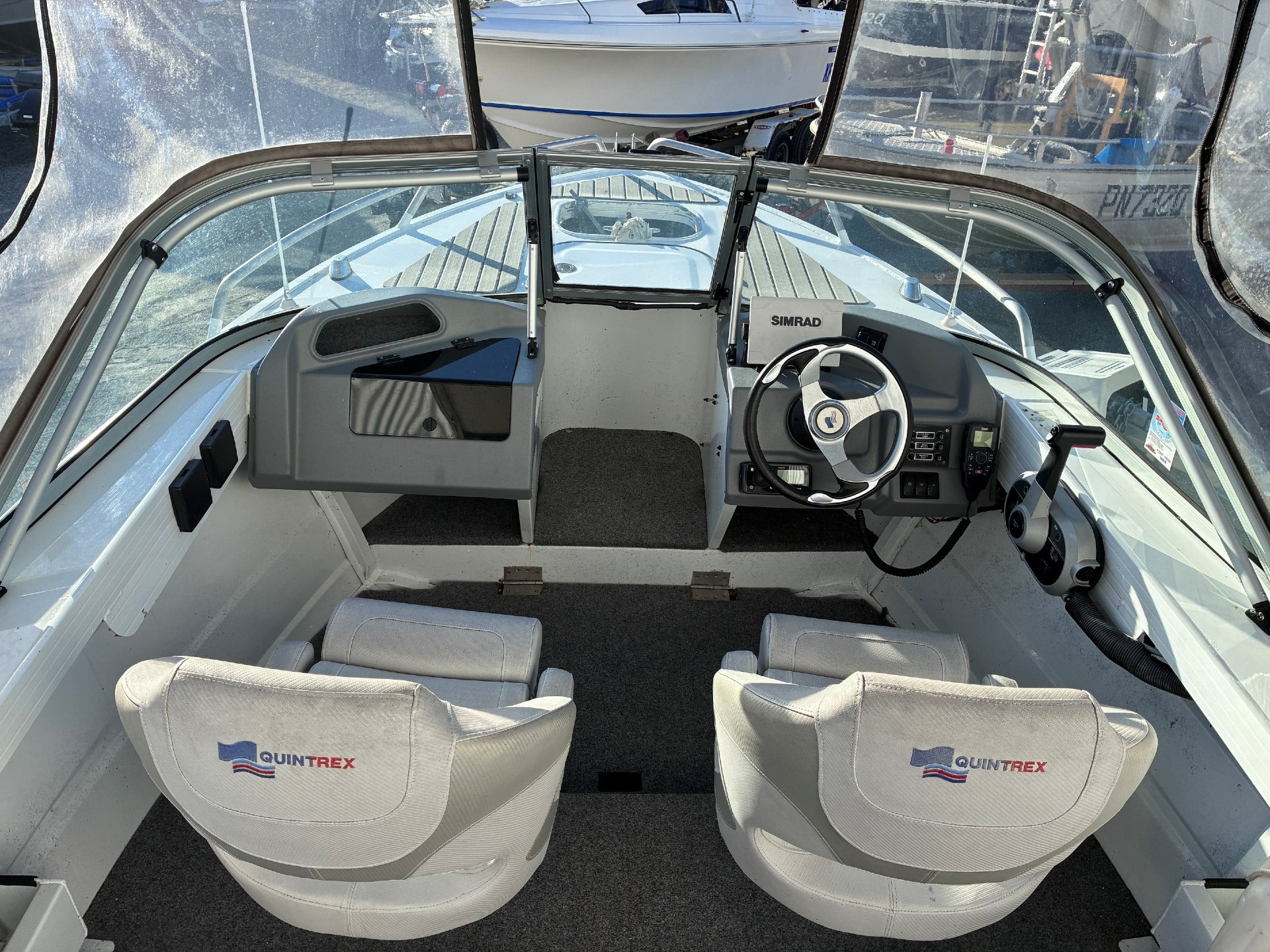 570 Quintrex Fishabout - Pic 2